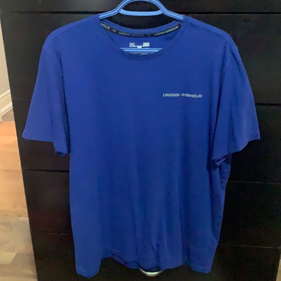Under armour t shirt, cotton (not dri fit). Size large - Picture 1 of 3